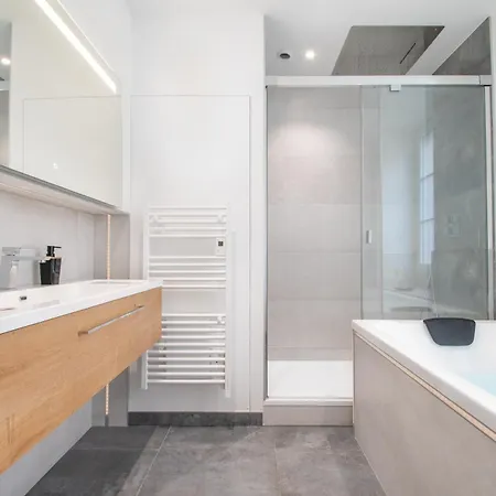 L'Appartement Des Ducs Avec Baignoire Double Nantes Extérieur photo